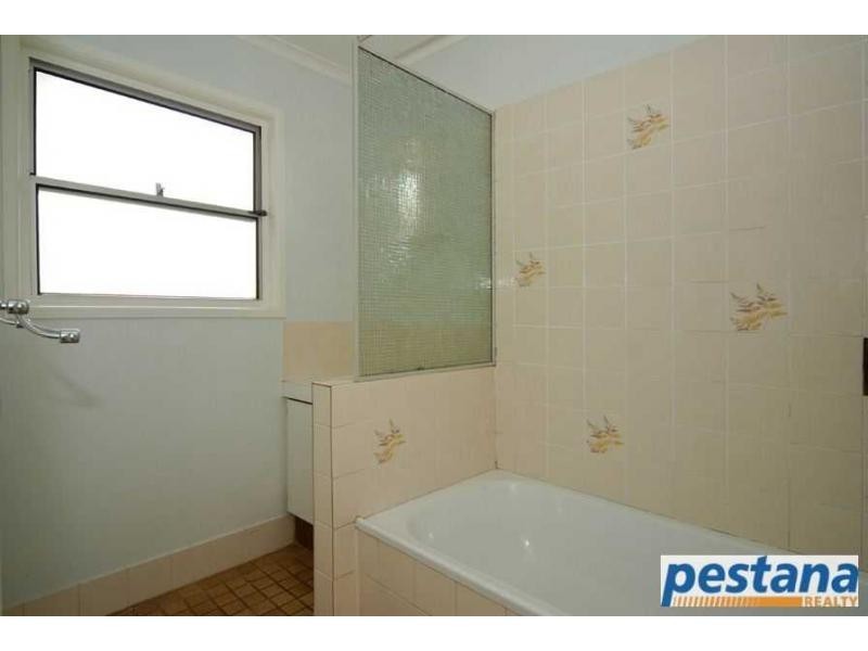11 Errol Street, Loganlea QLD 4131