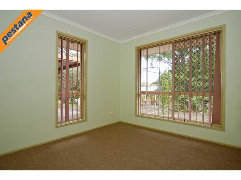 9 Breynia Street, Kingston QLD 4114