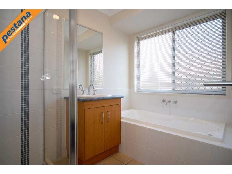 12 Easy Street, Loganholme QLD 4129