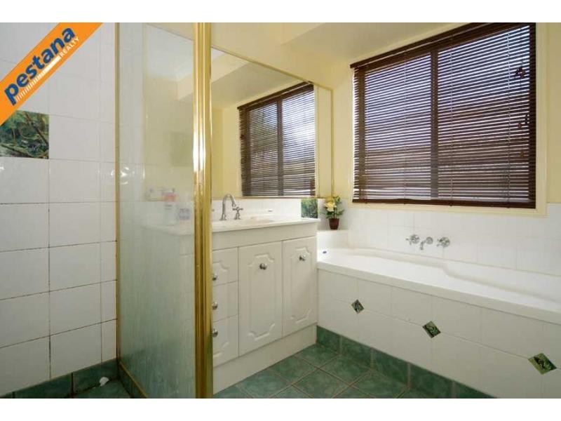 15 Robur Street, Marsden QLD 4132