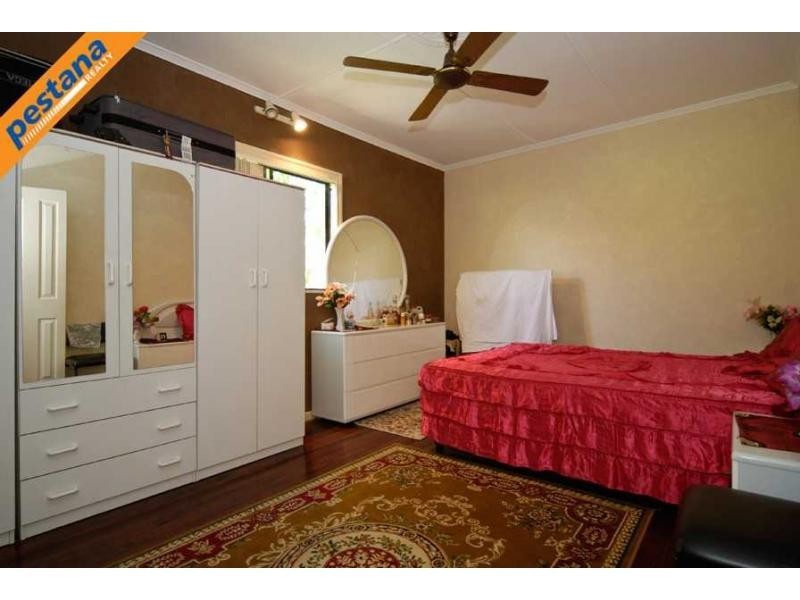 9 Muller Road, Woodridge QLD 4114