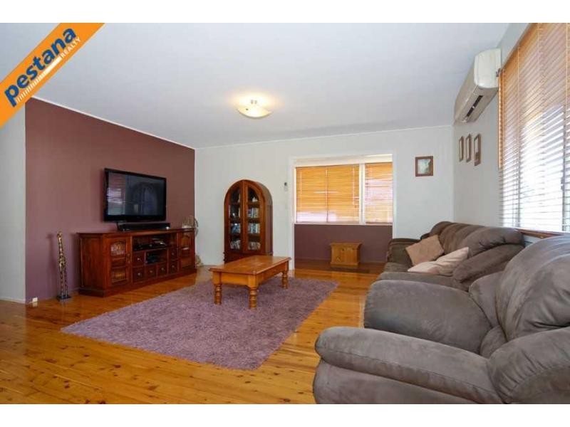 11 Lovell Street, Slacks Creek QLD 4127