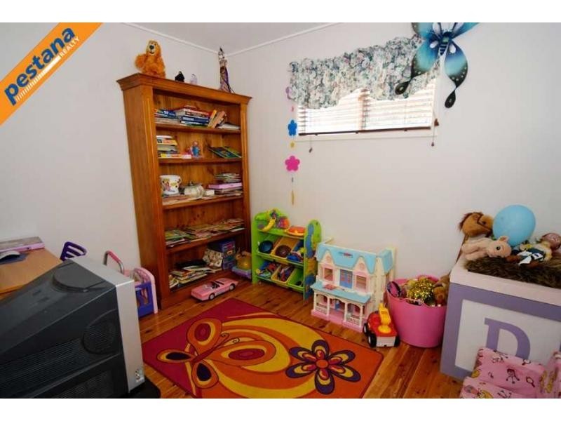 11 Lovell Street, Slacks Creek QLD 4127