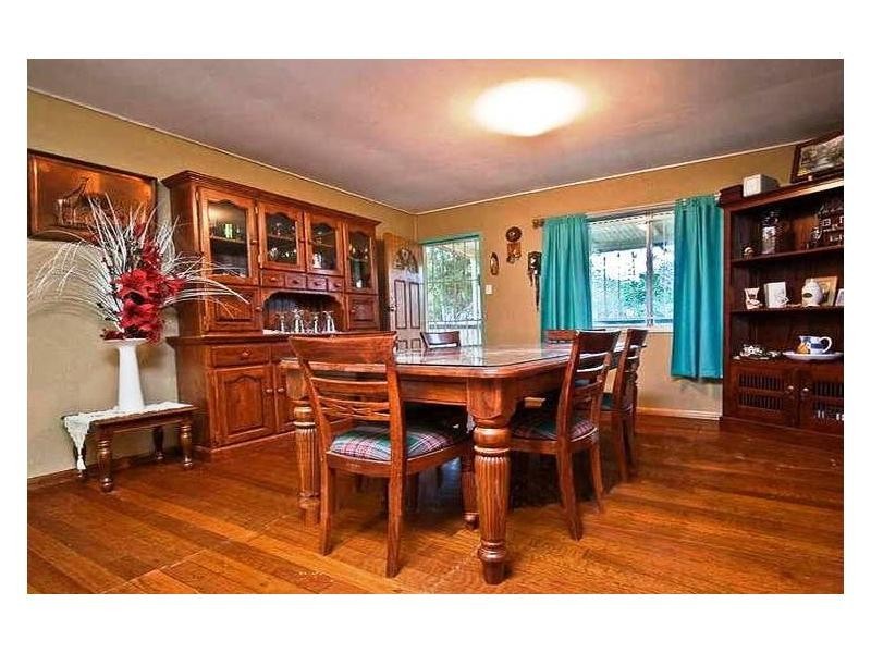 35 Bruce Road, Woodridge QLD 4114