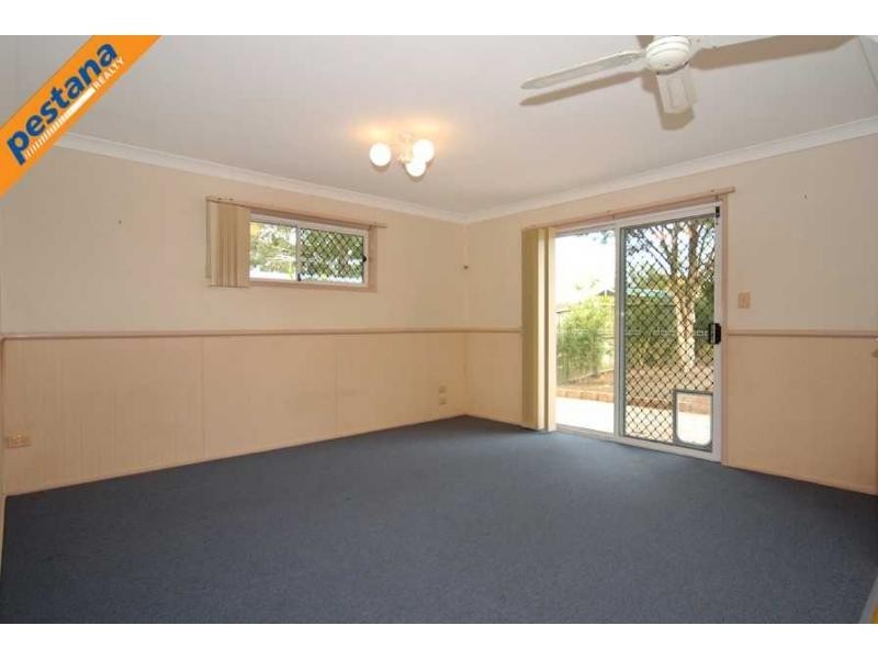 9 Kingfisher Close, Loganlea QLD 4131