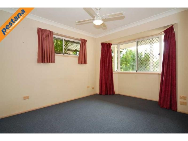 9 Kingfisher Close, Loganlea QLD 4131