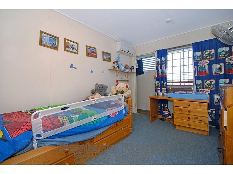 8 Thomas Street, Rochedale South QLD 4123