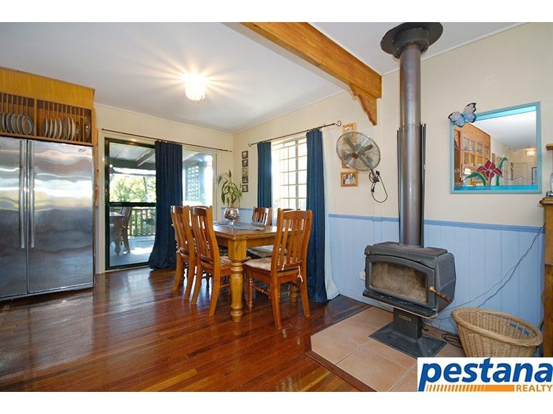 8 Thomas Street, Rochedale South QLD 4123