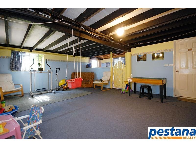 8 Thomas Street, Rochedale South QLD 4123