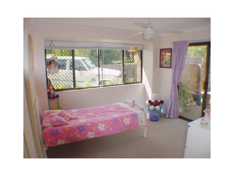 5 Culla Court, Meadowbrook QLD 4131