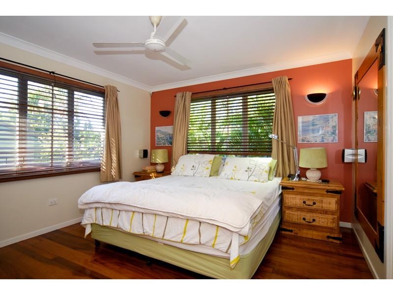 28 Lake Road, Slacks Creek QLD 4127