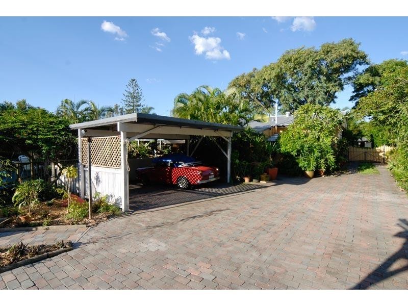28 Lake Road, Slacks Creek QLD 4127
