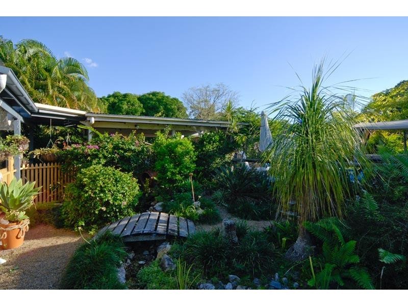 28 Lake Road, Slacks Creek QLD 4127