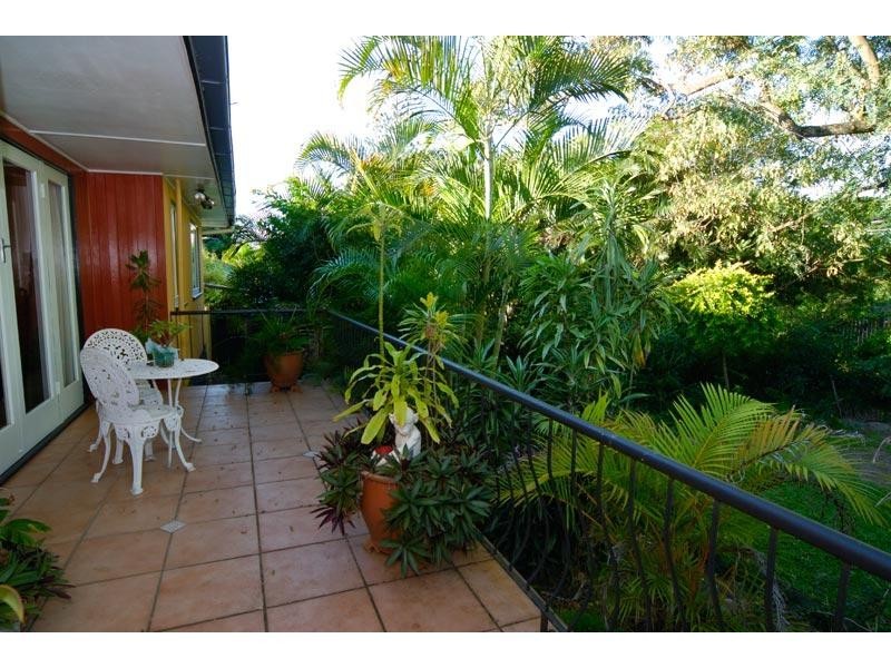 28 Lake Road, Slacks Creek QLD 4127