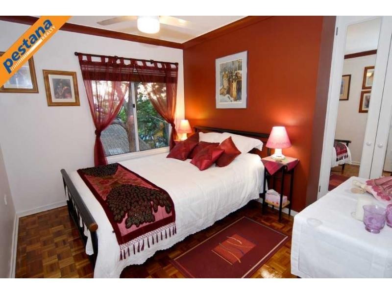 76 Dennis Road, Springwood QLD 4127