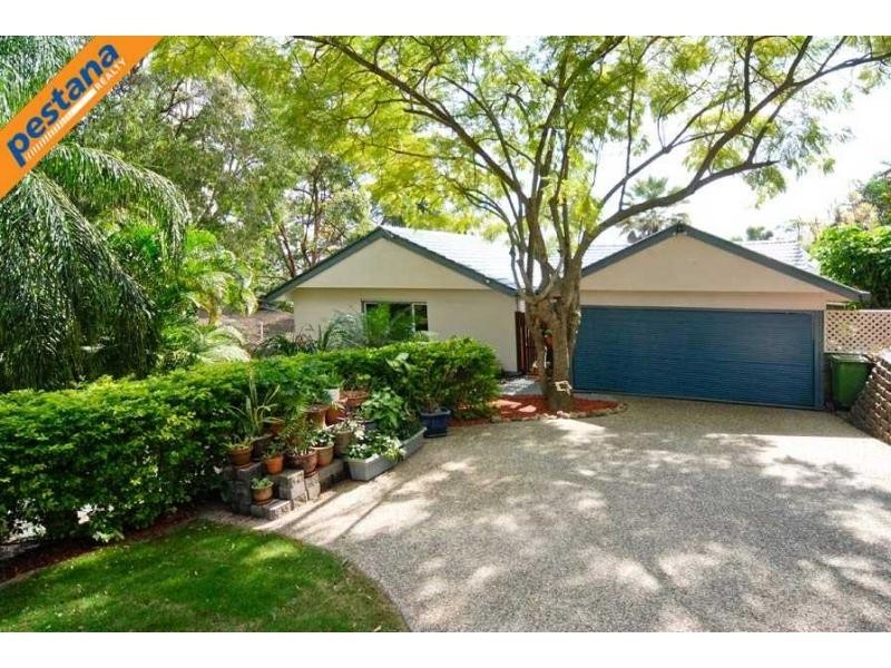 76 Dennis Road, Springwood QLD 4127