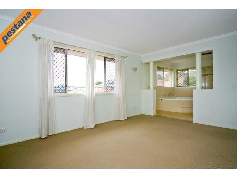 26 The Concourse, Underwood QLD 4119