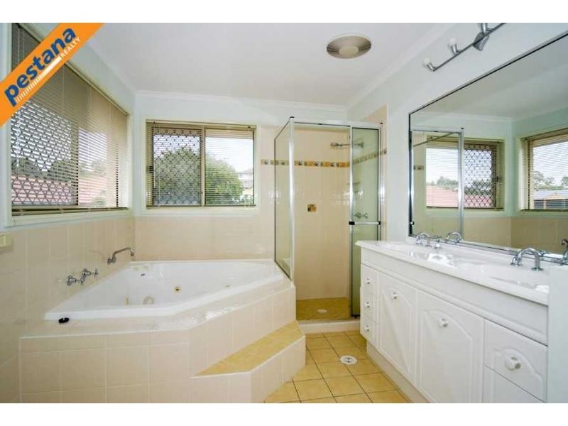 26 The Concourse, Underwood QLD 4119