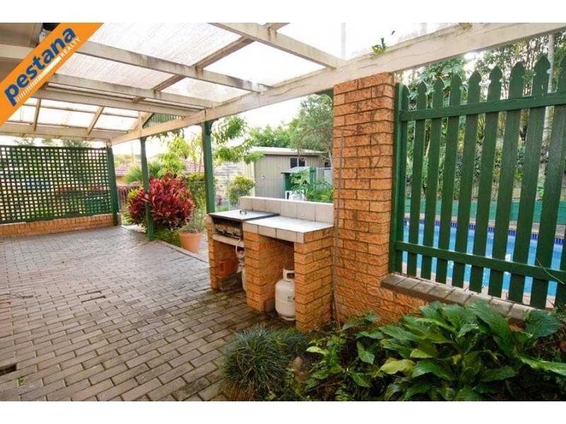 14 Jeanette Avenue, Springwood QLD 4127