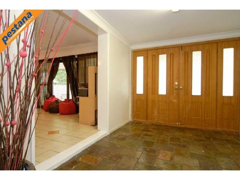 11 Truman Crescent, Slacks Creek QLD 4127