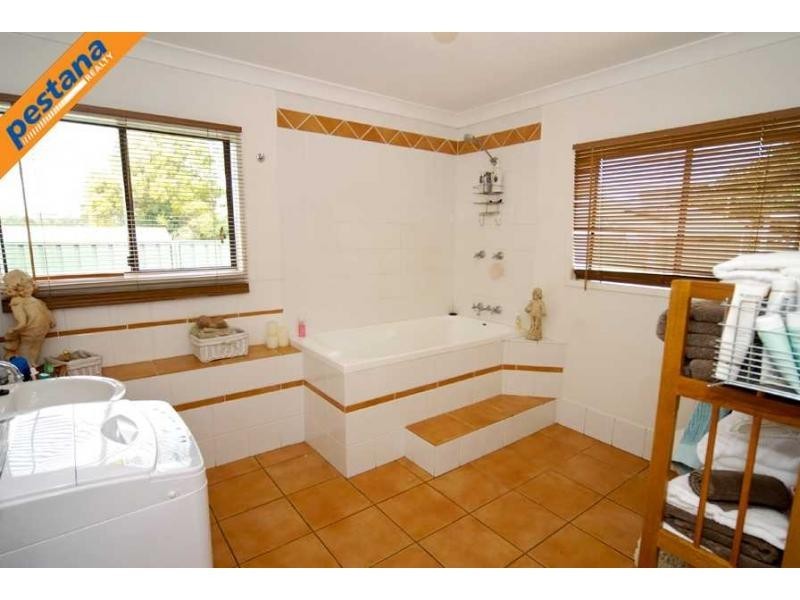 11 Truman Crescent, Slacks Creek QLD 4127