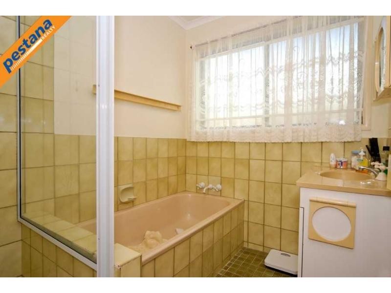 16 Zeeman Street, Rochedale South QLD 4123