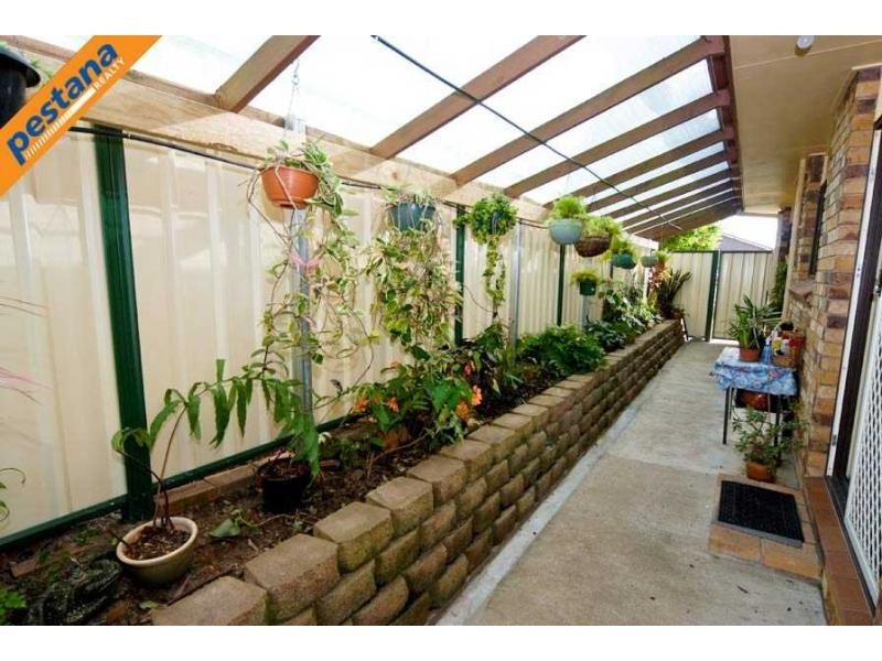 16 Zeeman Street, Rochedale South QLD 4123