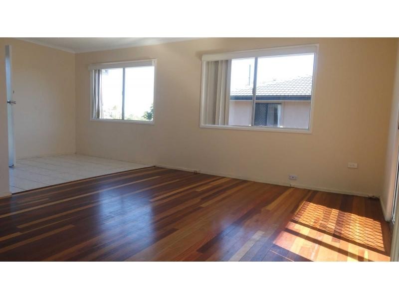 8 Stubbs Road, Woodridge QLD 4114