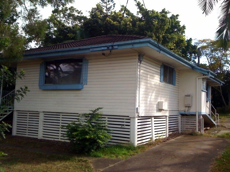 17 Ash Avenue, Woodridge QLD 4114