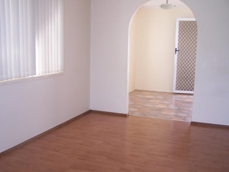 2 Mawarra Street, Kingston QLD 4114