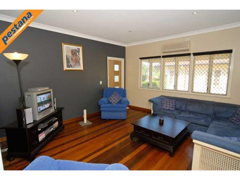 15 Vereker Street, Coopers Plains QLD 4108