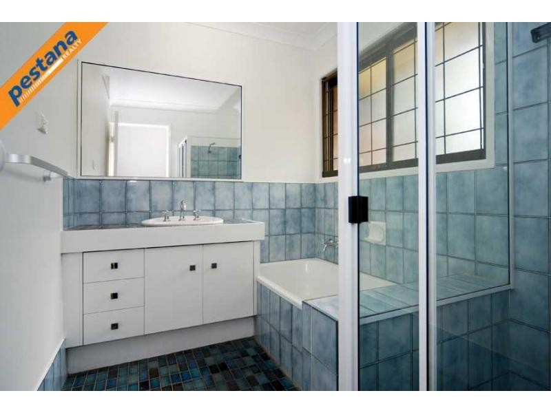 38 Caloola Drive, Springwood QLD 4127