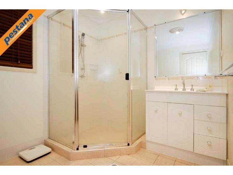 2 Boardwalk Avenue, Meadowbrook QLD 4131