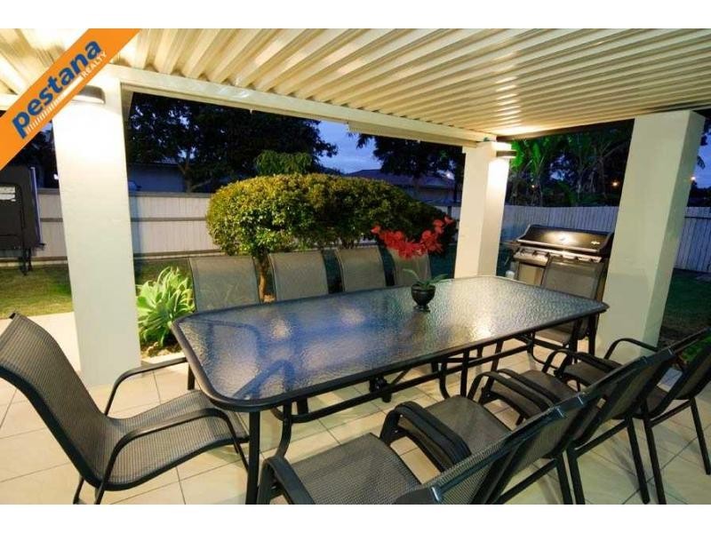 2 Boardwalk Avenue, Meadowbrook QLD 4131