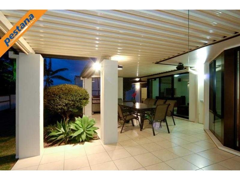 2 Boardwalk Avenue, Meadowbrook QLD 4131