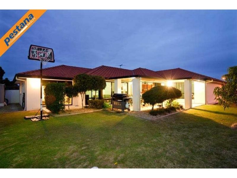 2 Boardwalk Avenue, Meadowbrook QLD 4131