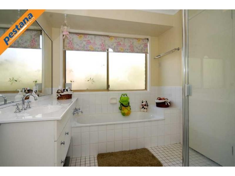 13 Jonquil Street, Daisy Hill QLD 4127