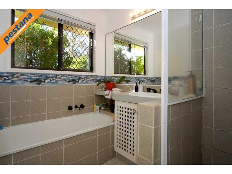 17 Voltaire Street, Shailer Park QLD 4128