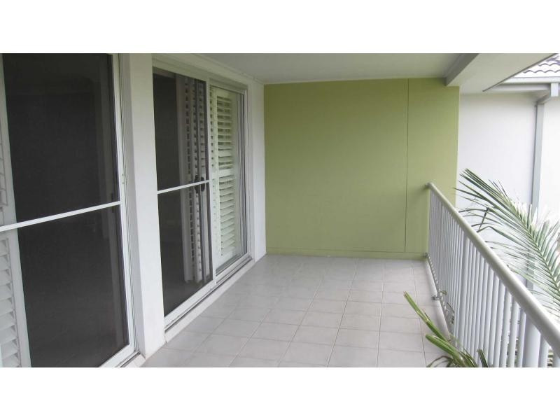 17/22 Oleander Avenue, Biggera Waters QLD 4216