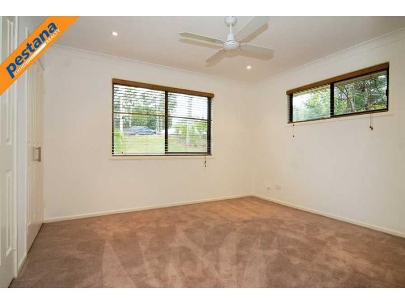 119 Springwood Road, Springwood QLD 4127