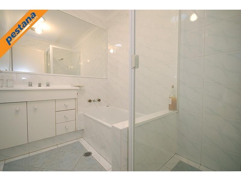 11 Daisy Hill Road, Daisy Hill QLD 4127