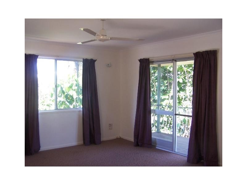 26 Cinderella Drive, Springwood QLD 4127