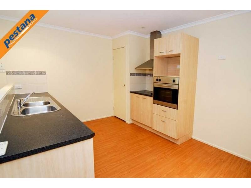 5 Barossa Street, Kingston QLD 4114