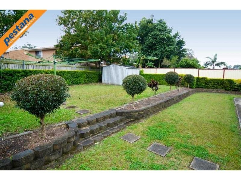 5 Barossa Street, Kingston QLD 4114