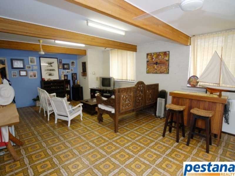 33 Sunningdale Avenue, Rochedale South QLD 4123