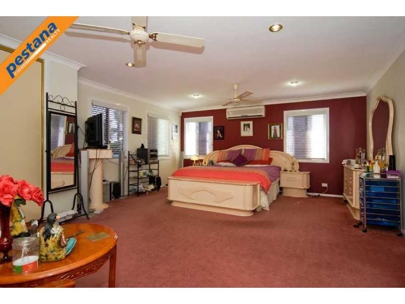 4 Mikaga Court, Woodridge QLD 4114