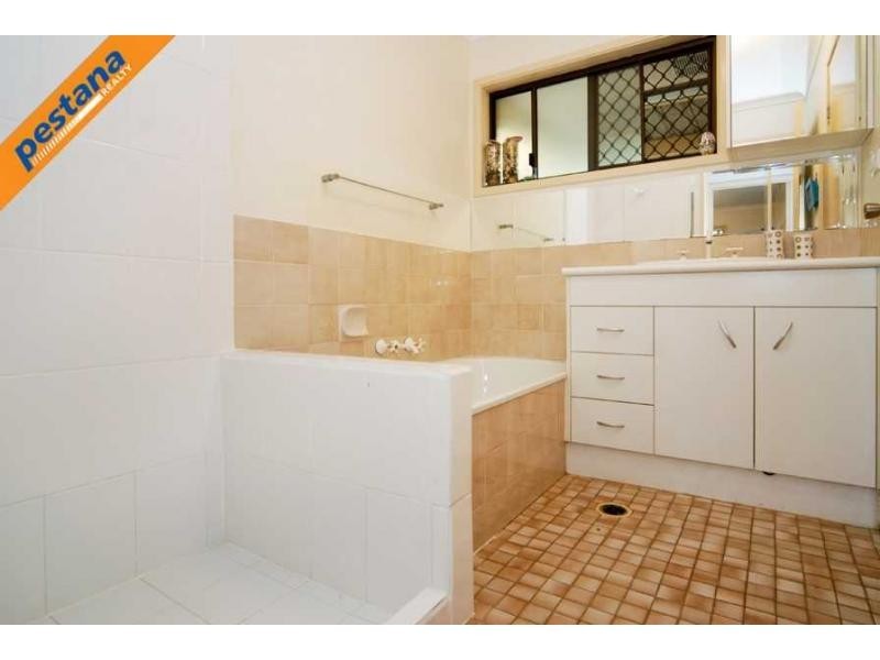 13 Phlox Court, Waterford West QLD 4133