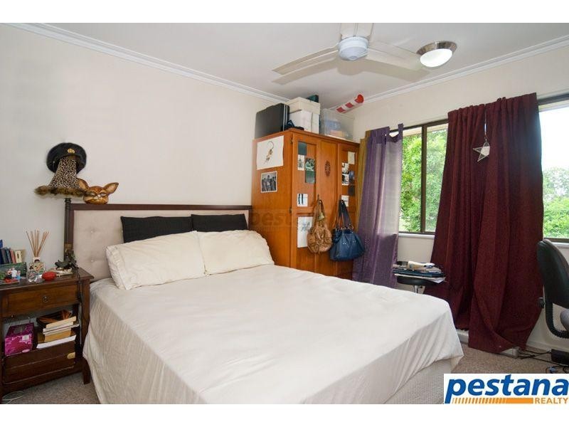 2 Eversley Terrace, Yeronga QLD 4104