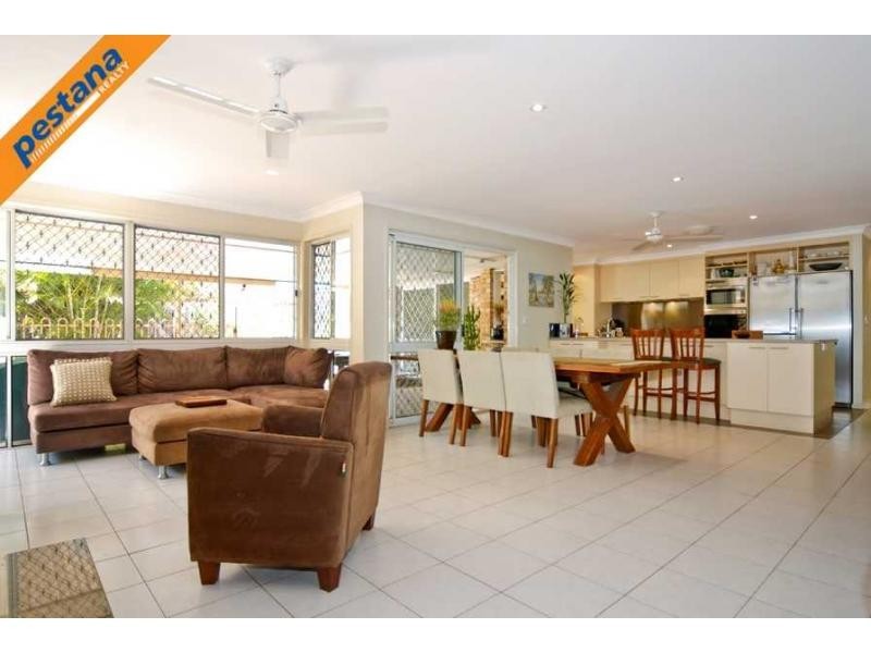 50 Cinderella Drive, Springwood QLD 4127