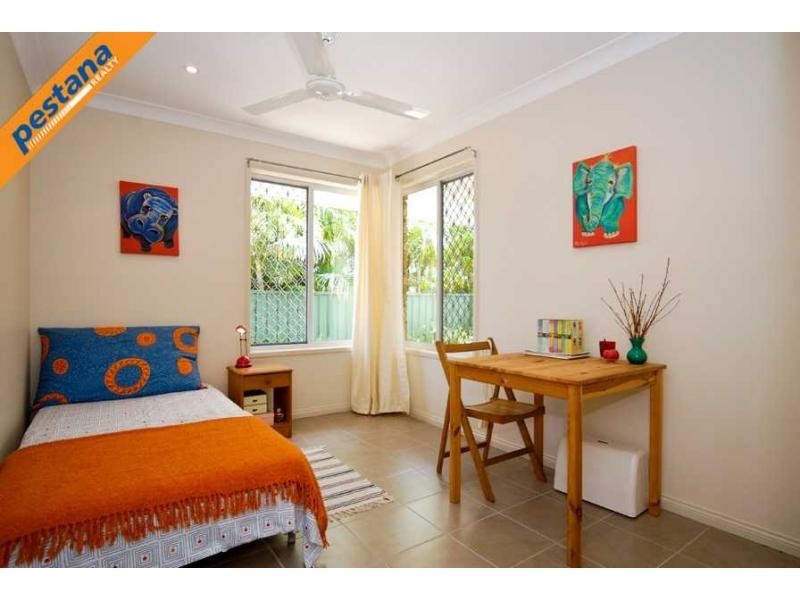 50 Cinderella Drive, Springwood QLD 4127